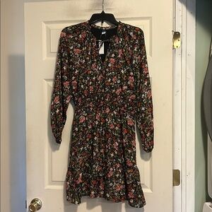 Old Navy Waist-Defined Black Floral Dress With Gold Metallic Stripe Size Medium